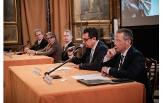 MODERN ART – Revolution and Painting